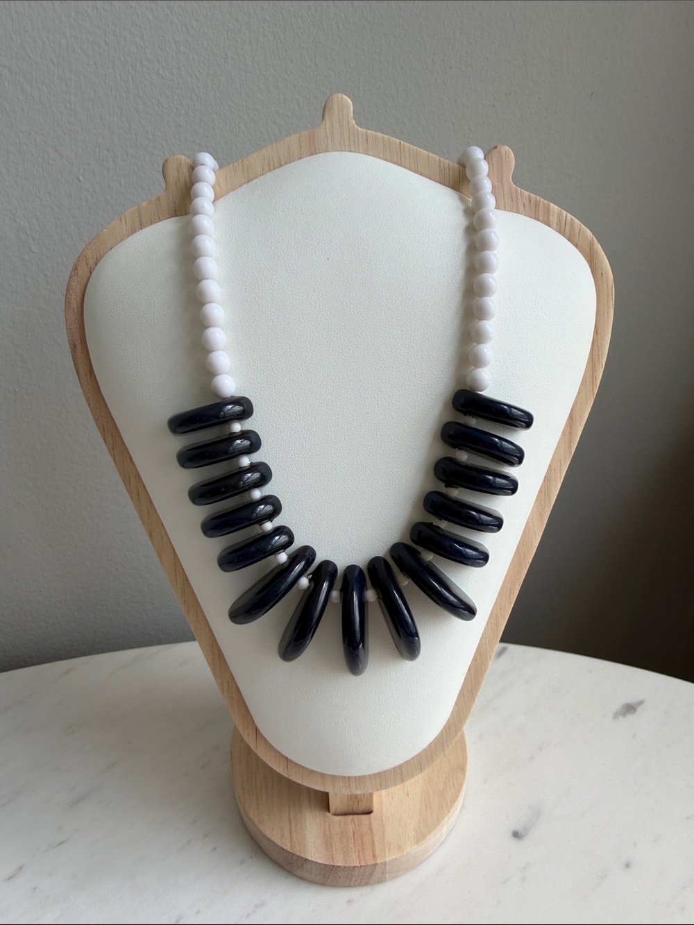 Vintage Beaded Statement Necklace- Beachy, Nautical , coastal - Picture 1 of 4
